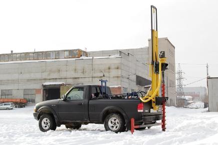 Буровая установка , особенности буровых установок, •	использование механизма бурения, МГБУ, малогабаритная буровая установка, современные буровые установки 
